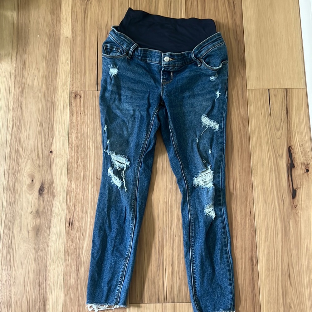 Old Navy Maternity Rockstar Super Skinny